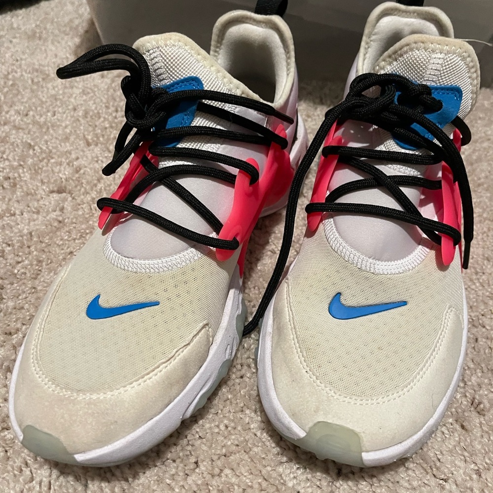 Nike